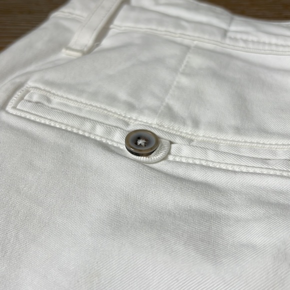 AG ADRIANO GOLDSCHMIED White The Tristan Tailored Short 24R - Picture 7 of 7